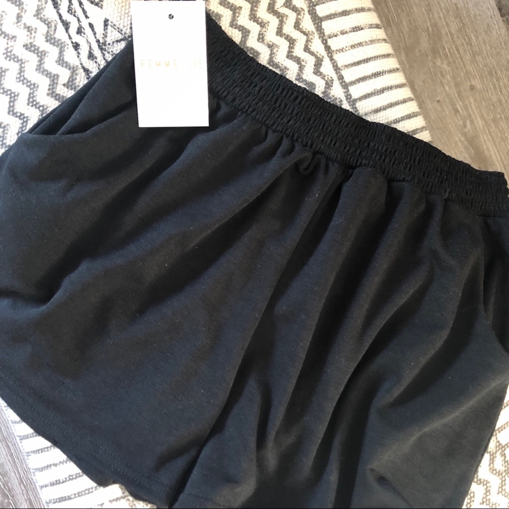 🏃🏼‍♀️NWT Runner shorts black